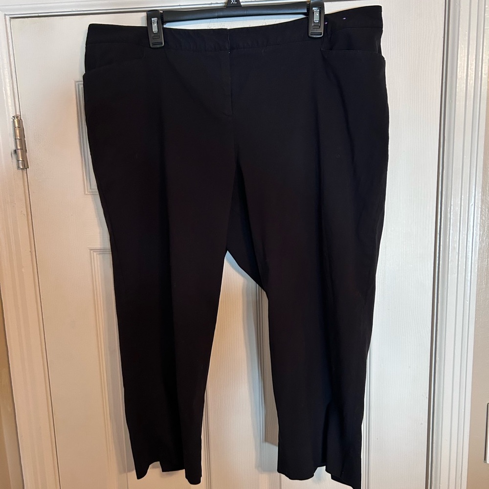 Lane Bryant Women's Plus Size Black Capris